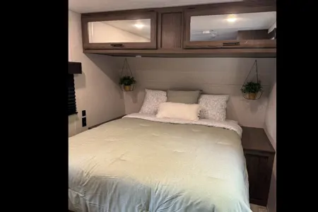 AVENGER LT Travel Trailer