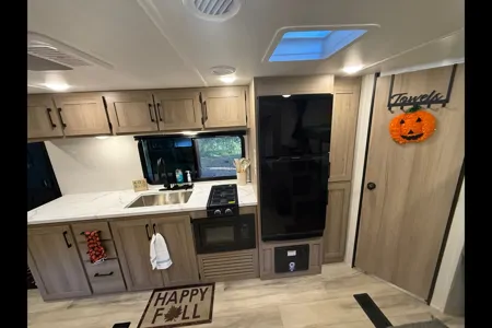 Carson's Keystone 26BX Travel Trailer