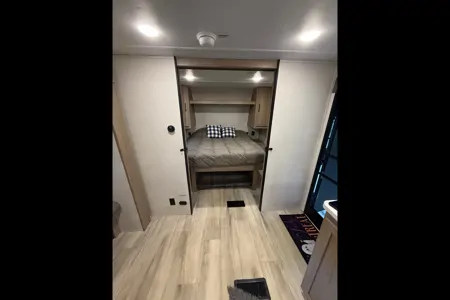 Carson's Keystone 26BX Travel Trailer