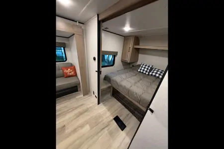 Carson's Keystone 26BX Travel Trailer