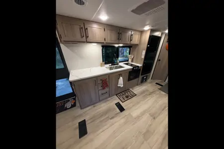 Carson's Keystone 26BX Travel Trailer