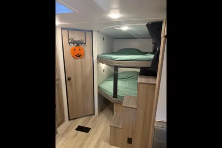 Carson's Keystone 26BX Travel Trailer