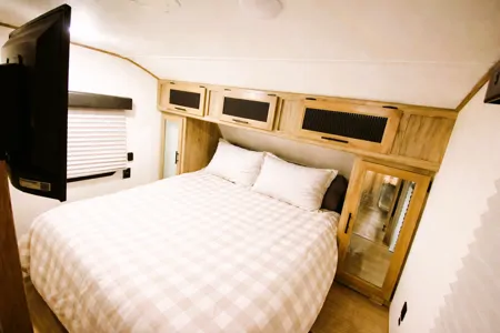 🤎 Alpha Churro 🤎 Sleeps 10 • Private Suite • Slide-Out • 2 Doors