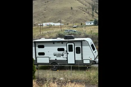 Levi's KZ Sportsmen Classic 191BHK Travel Trailer