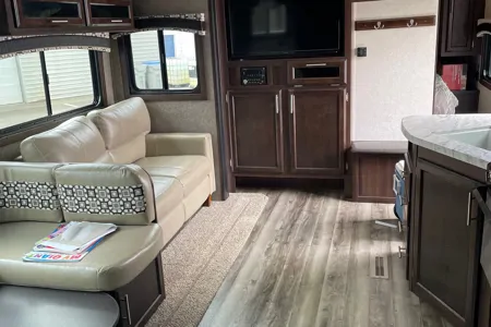 Nathan's Jayco 28BHBE Travel Trailer