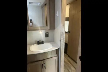 Andrew's Forest River Arctic wolf Fifth Wheel