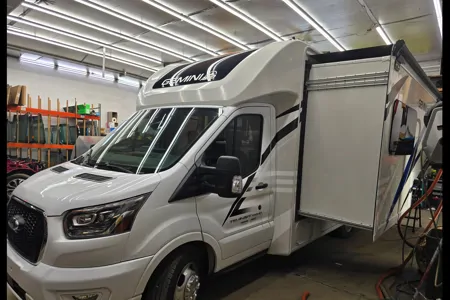 Jacob's Thor Motor Coach Gimini Class C