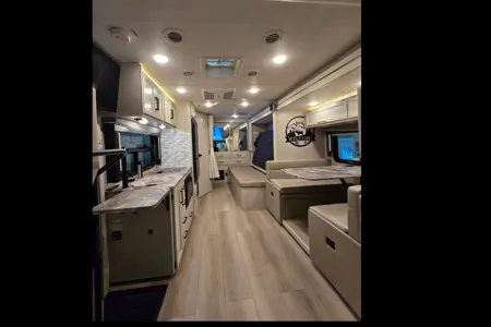 Jacob's Thor Motor Coach Gimini Class C