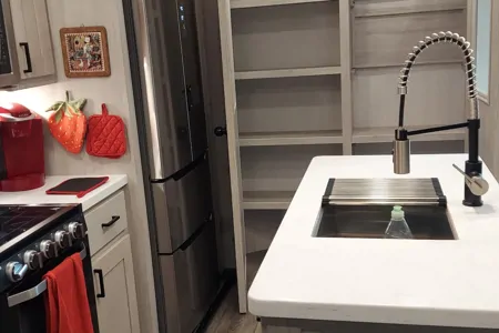 Disney and Orlando Area. DELIVERED. Mike and Mary's. 2021 East to west Tandra Fifth Wheel (2) KING SIZE BEDS. 