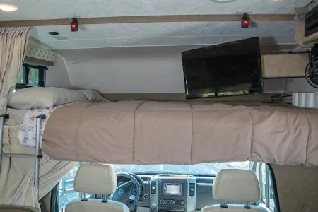 “Luna” The dreamy Mercedes Sprinter- 2020 Coachmen Prism