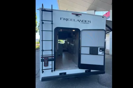 2023 Coachmen Freelander 22XG – Easy to Drive & Fully Equipped