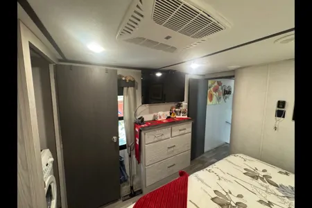 Janet's RV 5th Wheel Montana High Country