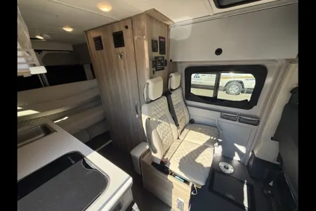 Jason's Winnebago 59P Class B