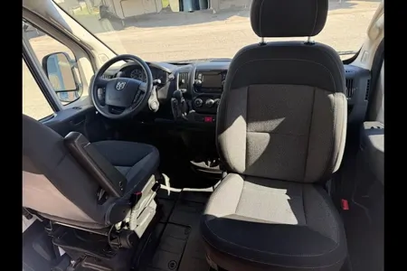 Jason's Winnebago 59P Class B