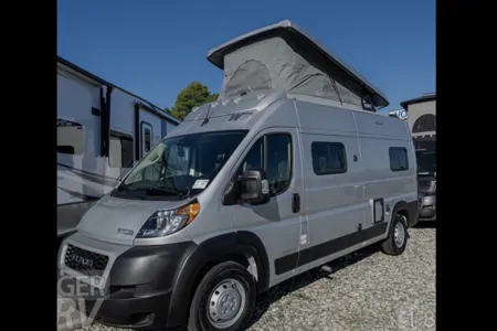 Jason's Winnebago 59P Class B