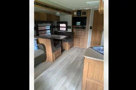 Robert's Forest River 2604 Travel Trailer