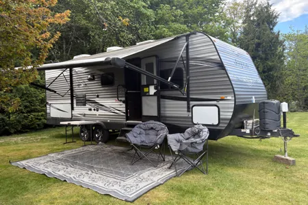 VanIsle Rocky Mountain Bunkhouse