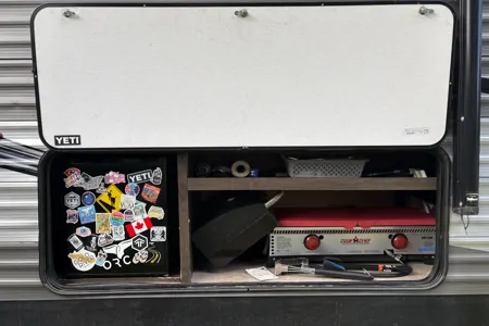 VanIsle Rocky Mountain Bunkhouse