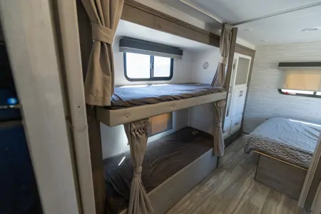 Gulfstream Bunkhouse 63111 - 27045