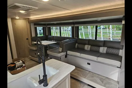 PLATINIUM CRUISE 273 *** BUNK BED ****