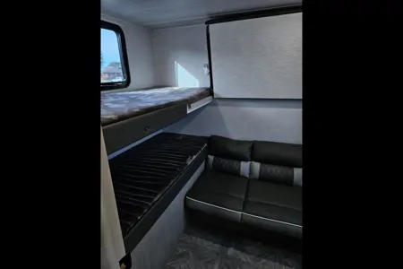 PLATINIUM CRUISE 273 *** BUNK BED ****