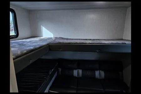 PLATINIUM CRUISE 273 *** BUNK BED ****