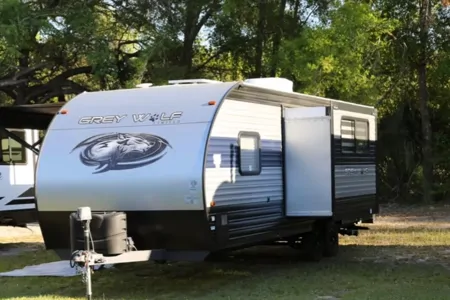 Elegant Grey Wolf 23DBH Travel Trailer