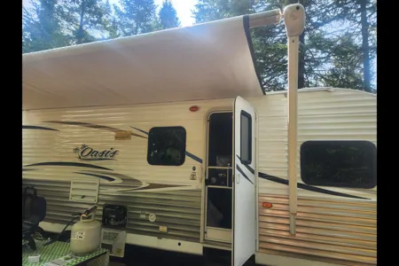 Carl's Shasta Oasis 30qb Travel Trailer
