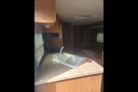 Carl's Shasta Oasis 30qb Travel Trailer
