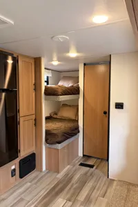 Adams Avenger LE Travel Trailer