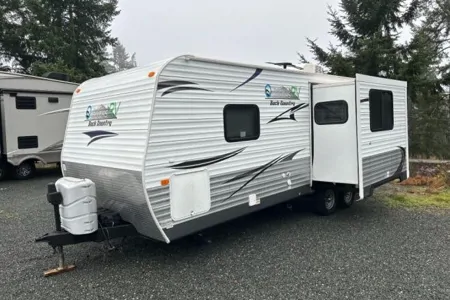 James's Outdoors RV Manufacturing 23sf Travel Trailer