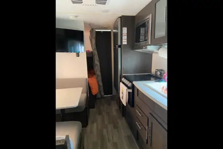 Raquel's Forest River SMT19DBXI Travel Trailer