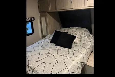 Kelly's  Freedom Express w/ bunk house with closing door and private washroomTravel Trailer