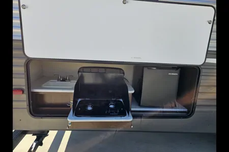 Spacious 2019 Avenger ATI