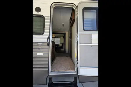 Spacious 2019 Avenger ATI