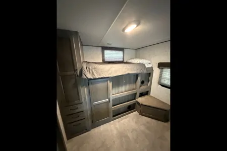 Jennifer's Coachmen Apex Travel Trailer