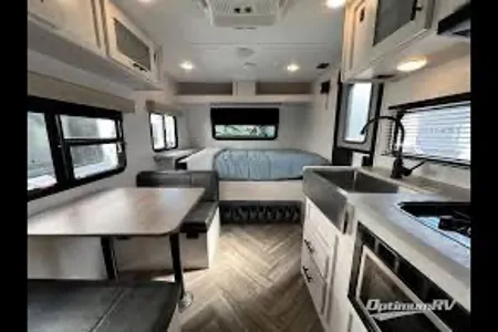 Tom's Coleman rubicon 1628bh Travel Trailer