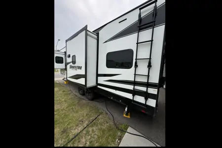 Summit2Coast Grand Design 25G Toy Hauler