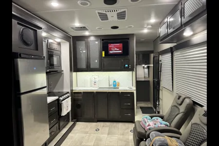 Summit2Coast Grand Design 25G Toy Hauler