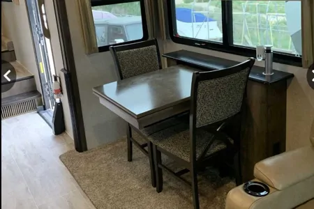 Darrell's 2018 Keystone Montana 