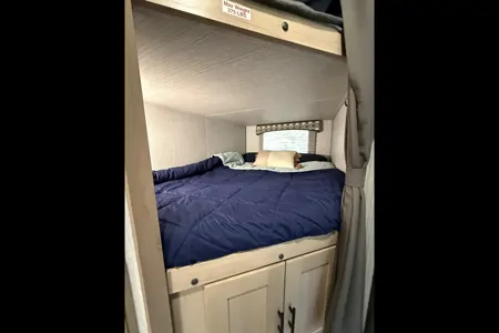 Home on the Road-Raidence 26BH Travel Trailer