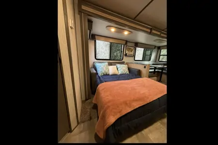 Home on the Road-Raidence 26BH Travel Trailer