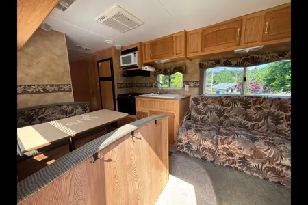 Katerina's Keystone Hornet Travel Trailer