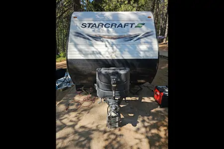 Starcraft 26BH Travel Trailer with perks!