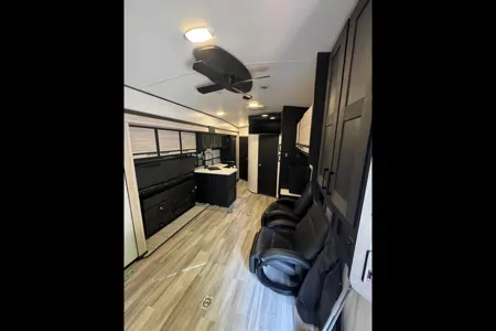 Daniel's Cruiser RV Stryker st2916 Toy Hauler