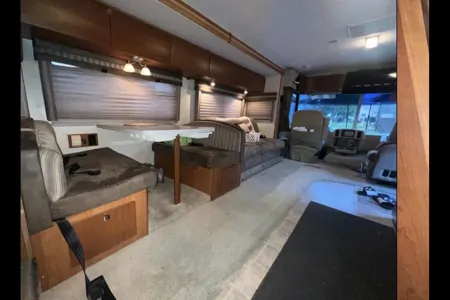 David's Winnebago Sightseer Class A