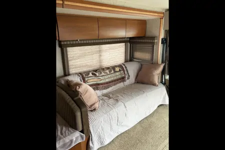 David's Winnebago Sightseer Class A