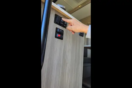 Rashid's Winnebago Vita 24P Class C