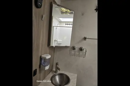 Rashid's Winnebago Vita 24P Class C