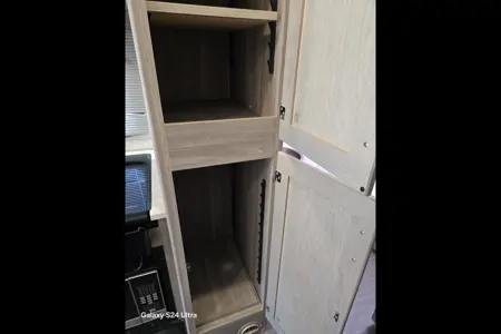 Rashid's Winnebago Vita 24P Class C